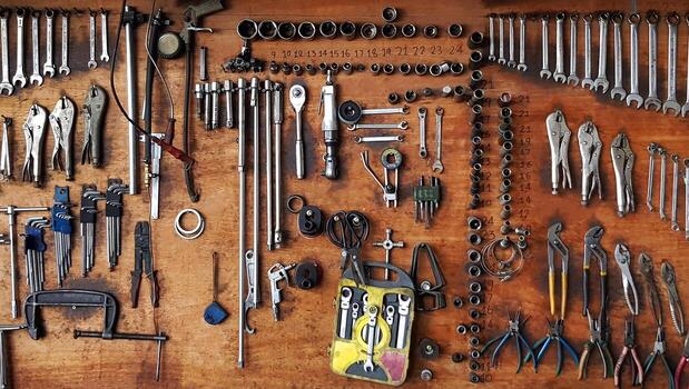 Top 10 Essential Categories for a 2026 Home Garage / The Essential Basic Car Repair Tools for Your Home Garage