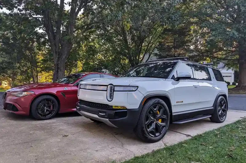 Top 5 Best EV Chargers for Rivian R1S 2026