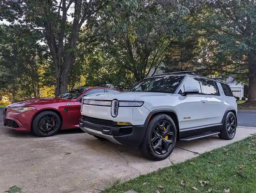 Top 5 Best EV Chargers for Rivian R1S 2026 11zon