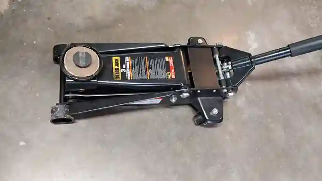 Best 3 Ton Trolley Jack Reviews: From Daytona Low Profile to Arcan Heavy Duty All-Steel Lifts