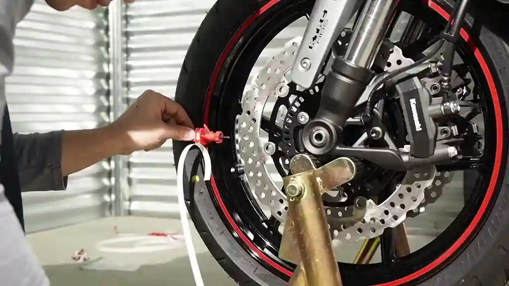 Best Motorcycle Rim Tape 2026: Reflective Pinstripe & Spoke Wheel Protection for S1000RR, Yamaha R3, and MT-125 1 Best Motorcycle Rim Tape 2026 11zon