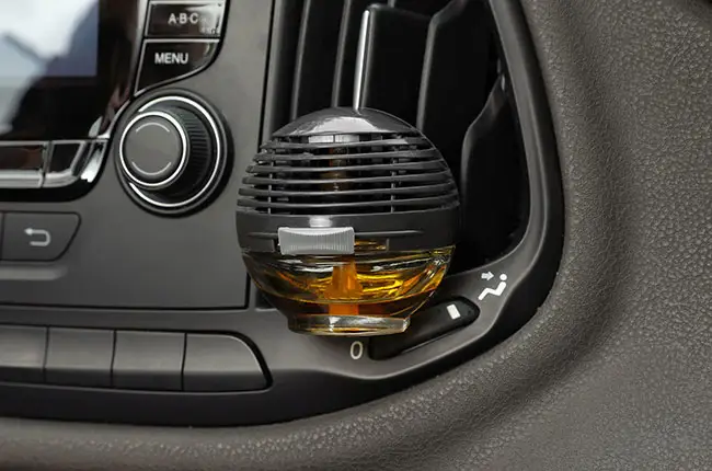 Best Premium Car Air Freshener 2026: From JDM Air Spencer CS-X3 to Retro Record Player Diffusers