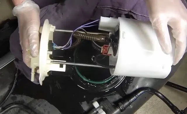 The Comprehensive Ford F-150 Fuel Pump Guide: Replacement Costs, DIY Steps, and Expert Troubleshooting