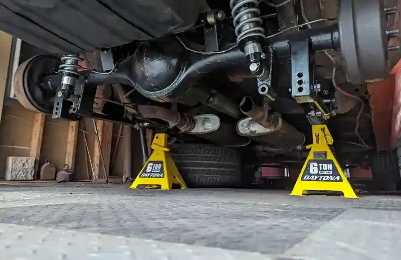 Heavy Duty Jack Stand Mastery 2026: Daytona vs. Powerbuilt & Safe Support Guide