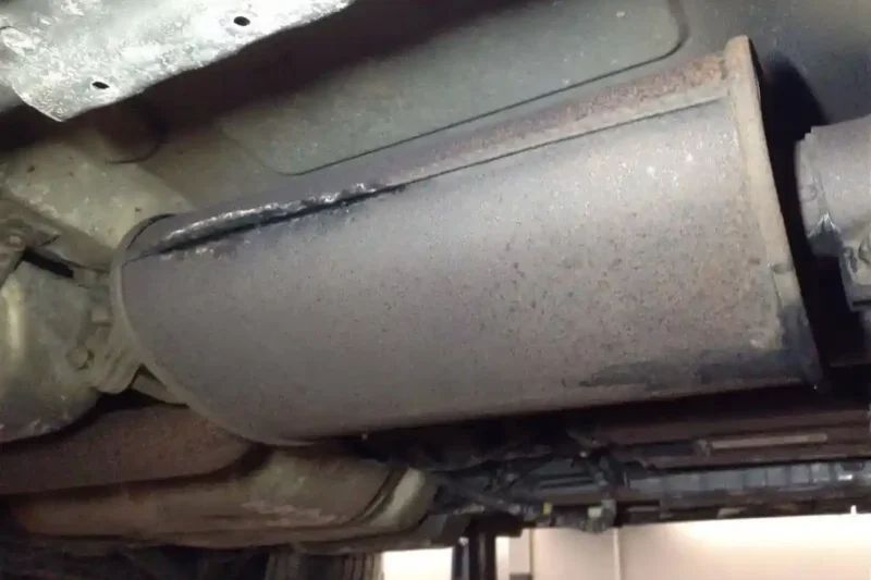 How much does it cost to fix an exhaust leak