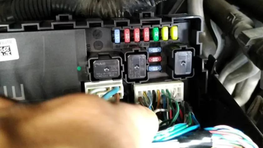 How to know if starter relay is bad