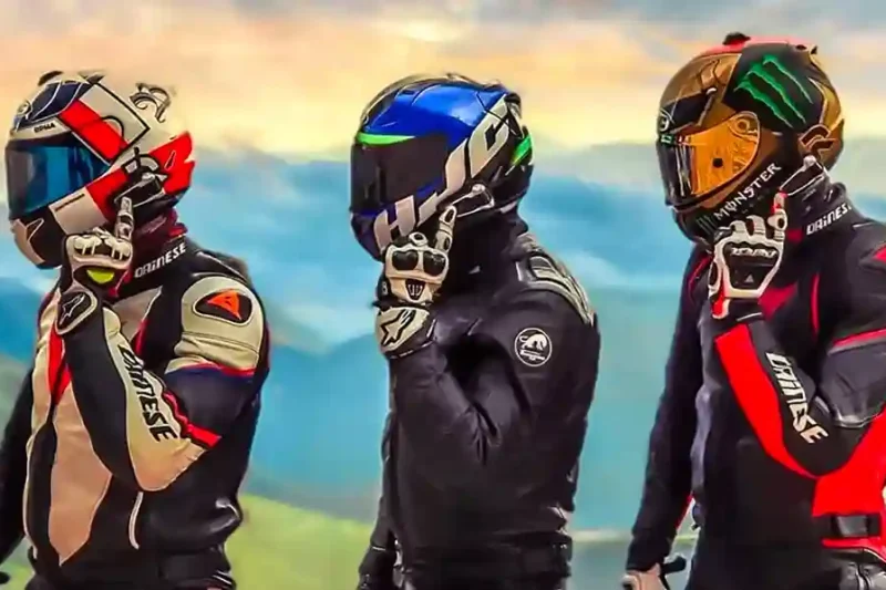 Motorcycle Communication Mastery 2026: Mesh Networking vs. Bluetooth 5.0