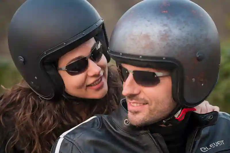 Motorcycle Eyewear Mastery 2026: Wiley X vs. Bobster & Vintage Goggle Tech