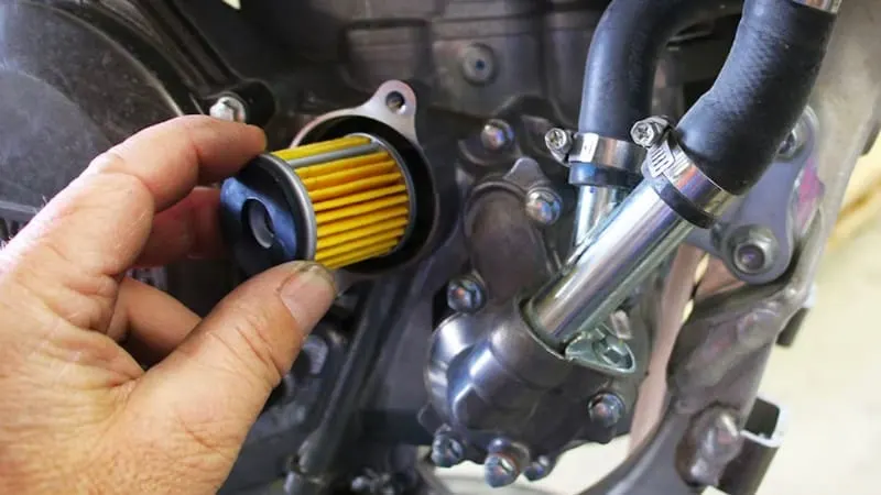 Motorcycle Oil Filter Mastery 2026: K&N Performance vs. Vintage Maintenance