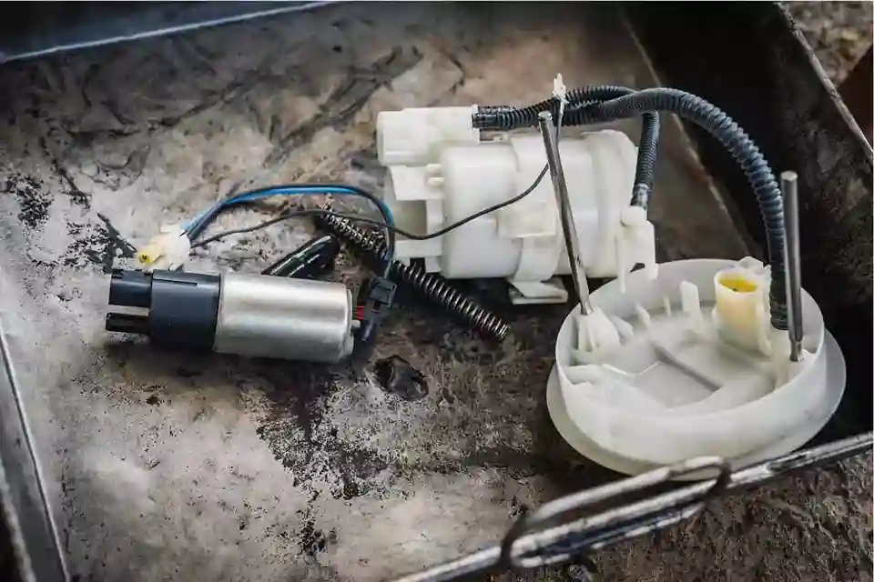 how much does it cost to replace fuel pump 11zon